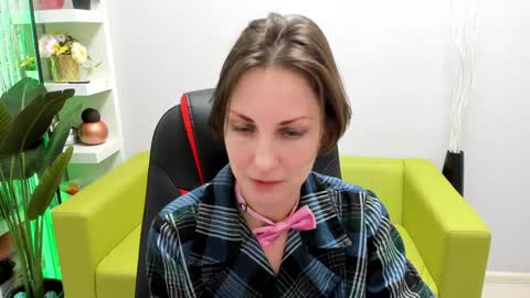 Snapshot of aurorascript chatting on January 2025 12:04:01 AM Aurora online show from January 2025 12:04:01 AM