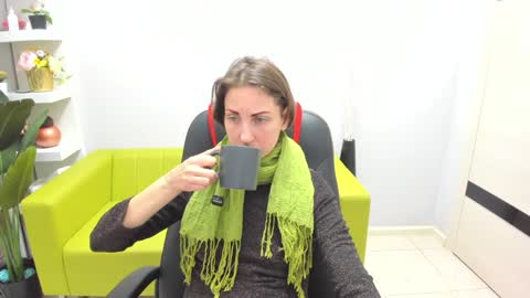 Snapshot of aurorascript chatting on February 2025 07:00:01 PM Aurora online show from February 2025 07:00:01 PM