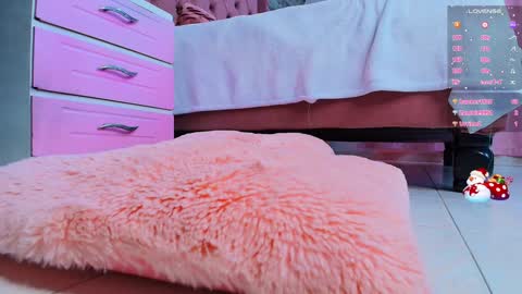 Aurora online show from December 2024 05:00:01 PM