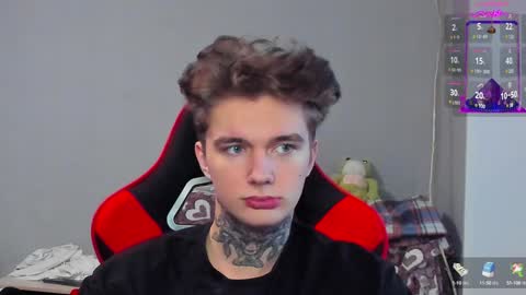 Snapshot of austen_milker chatting on January 2025 12:27:02 PM Austen online show from January 2025 12:27:02 PM