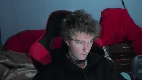 Snapshot of austen_milker chatting on November 2025 08:02:02 PM Austen online show from November 2025 08:02:02 PM