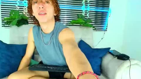 austin_collinsxx online show from December 2025 04:47:02 PM