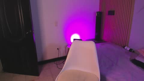 austin_rouse online show from February 2026 07:43:01 PM