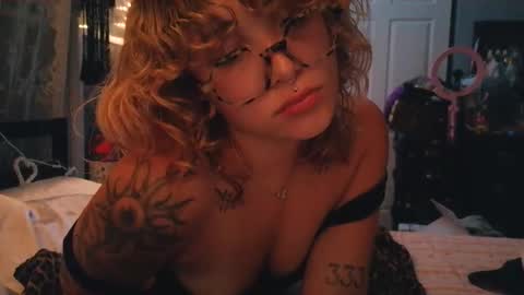 Autie 3 online show from May 2026 02:07:01 AM