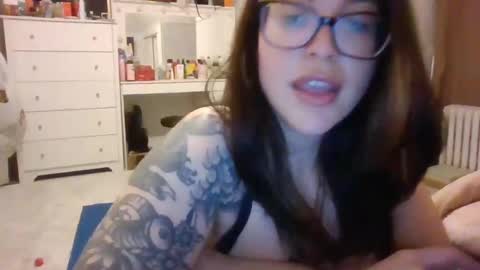 autumnb712 online show from February 2025 10:29:02 PM