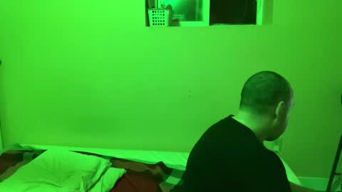 Snapshot of auz1812 chatting on December 2025 03:09:02 PM Auz online show from December 2025 03:09:02 PM