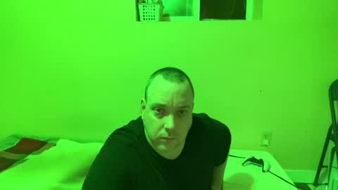 Snapshot of auz1812 chatting on December 2025 05:38:02 AM Auz online show from December 2025 05:38:02 AM