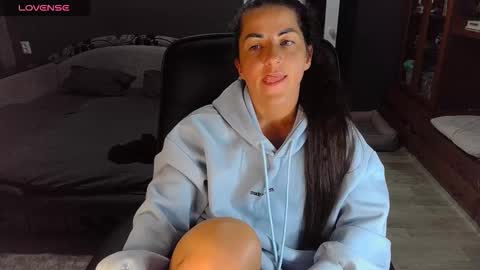 Ava online show from September 2025 04:09:05 PM