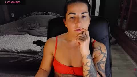 Ava online show from December 2025 02:54:01 PM