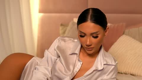 Snapshot of ava_heath chatting on April 2026 02:06:01 AM Ava online show from April 2026 02:06:01 AM