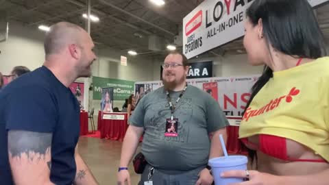 Ava online show from December 2024 07:21:01 PM