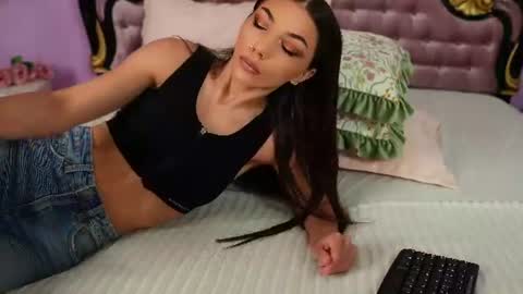 Snapshot of avaaaddams chatting on June 2026 04:46:01 AM Pamela online show from June 2026 04:46:01 AM