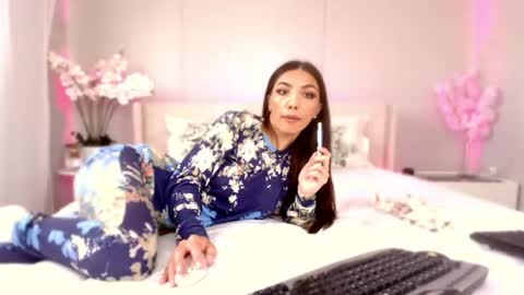 Snapshot of avaaaddams chatting on July 2026 04:04:01 AM Pamela online show from July 2026 04:04:01 AM
