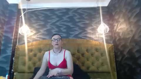 avanahomi online show from September 2025 08:51:02 AM