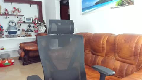 Ava online show from January 2025 05:53:02 AM