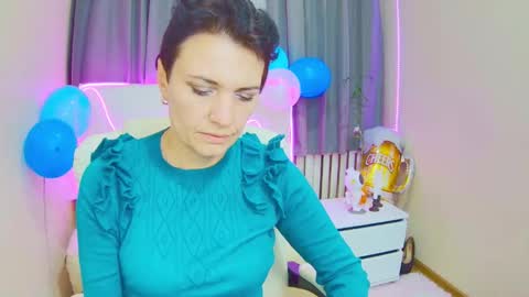 avasaturnian online show from September 2025 12:07:01 PM