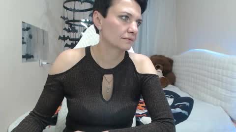 avasaturnian online show from October 2025 01:21:01 PM