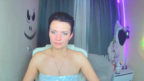 avasaturnian online show from October 2025 02:30:01 PM