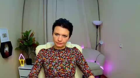 avasaturnian online show from February 2026 06:08:01 PM