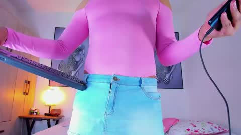 Avavega 1 online show from April 2026 12:10:01 PM