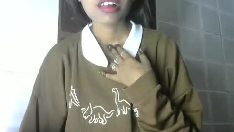 avery_lust01 online show from February 2026 06:47:01 AM