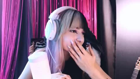 Snapshot of avi_nile chatting on September 2025 05:07:01 AM Avriel online show from September 2025 05:07:01 AM