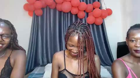 Snapshot of avian_babe chatting on February 2026 07:51:02 AM Avian online show from February 2026 07:51:02 AM