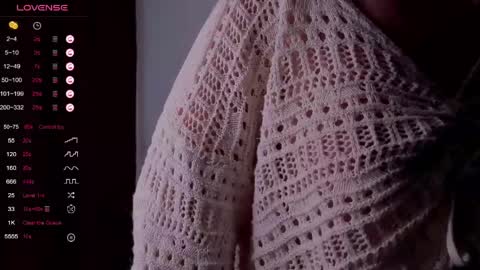 Snapshot of aviaveavi chatting on April 2026 04:08:01 PM aviaveavi online show from April 2026 04:08:01 PM