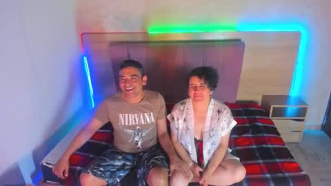 avictoria_and_andrescm online show from November 2025 04:13:01 AM