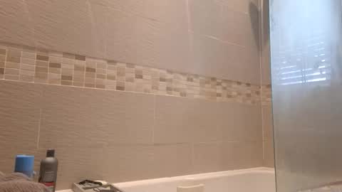 avidfan123 online show from September 2025 08:58:02 AM