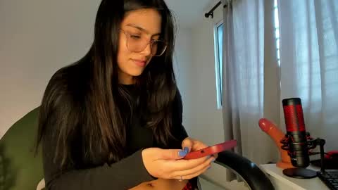   Follow me  Pvt and c2c is on  online show from April 2026 08:09:02 PM