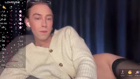 avril_pearly_ online show from December 2024 08:05:02 PM