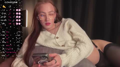 avril_pearly_ online show from March 2025 11:25:01 PM