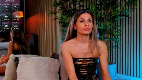 AVRILL CYRUX online show from January 2025 02:37:01 PM