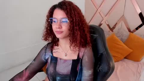 Avril  online show from February 2026 01:01:02 PM