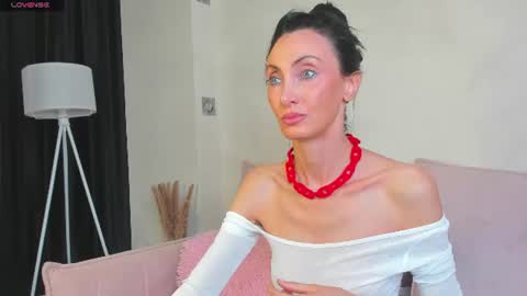 Avrora online show from June 2026 09:17:01 AM