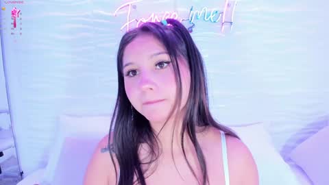 Avy  online show from January 2025 12:46:02 PM