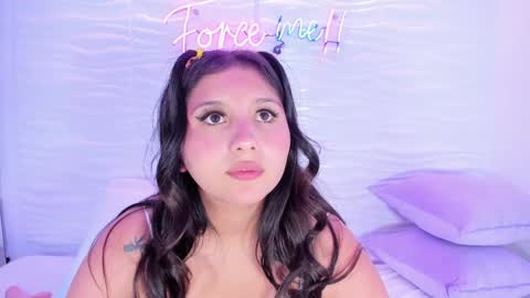 Avy  online show from January 2025 02:36:01 PM