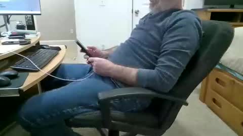 awesnead online show from January 2026 07:39:01 PM