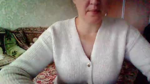 Snapshot of awesomeladyy chatting on October 2025 12:01:02 PM awesomeladyy online show from October 2025 12:01:02 PM