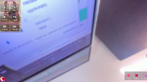 Axara online show from November 2025 12:04:01 PM