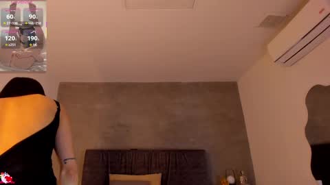 Axara online show from November 2025 11:49:01 AM