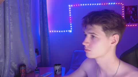 axel_0ne online show from March 2026 04:20:01 PM