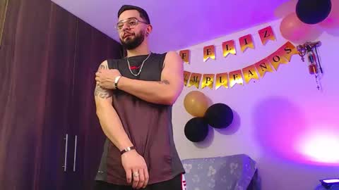 Independiente Model online show from December 2025 07:10:01 PM