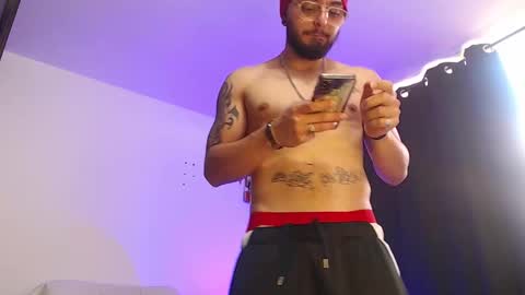 Independiente Model online show from January 2026 12:51:02 PM