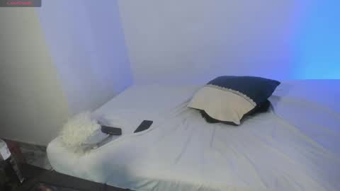 axel__fierro online show from May 2026 08:18:02 PM