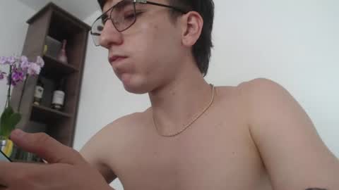 Snapshot of axel__master chatting on June 2026 06:16:01 PM axel__master online show from June 2026 06:16:01 PM