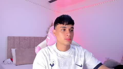Snapshot of axel_cody_ chatting on July 2026 09:29:02 AM AXEL online show from July 2026 09:29:02 AM