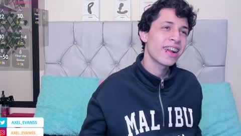 Axel Evanss online show from December 2024 01:21:01 PM