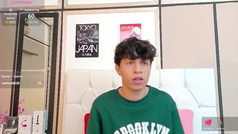 Axel Evanss online show from November 2025 12:37:02 PM